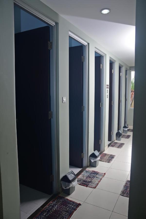 Footprints Xperience Hostel Mataram Exterior photo