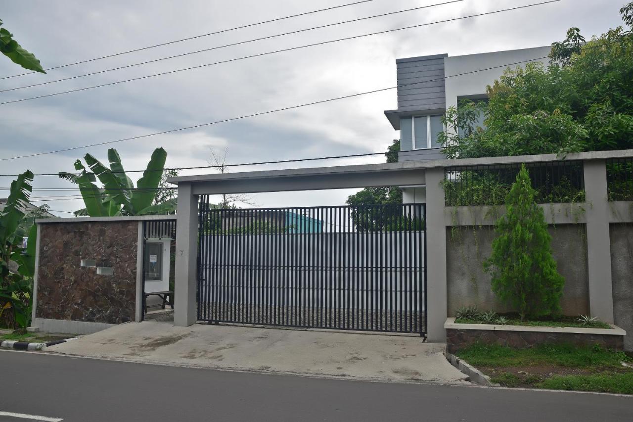 Footprints Xperience Hostel Mataram Exterior photo